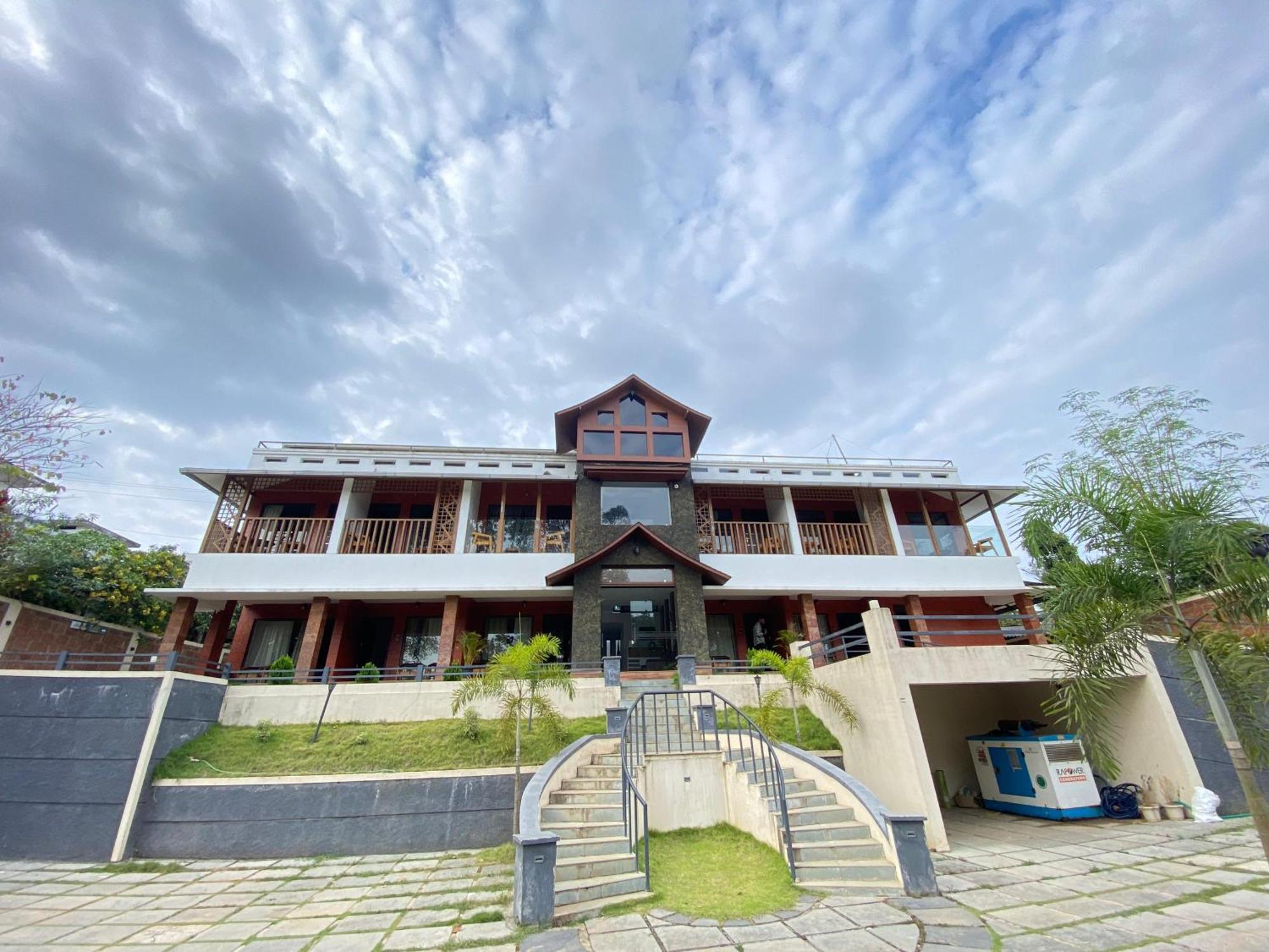The Lavender Resort Waynad Vaduvanchal Esterno foto