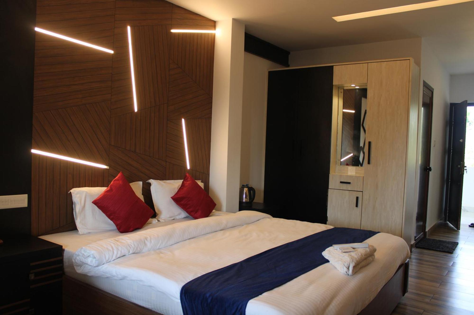The Lavender Resort Waynad Vaduvanchal Esterno foto