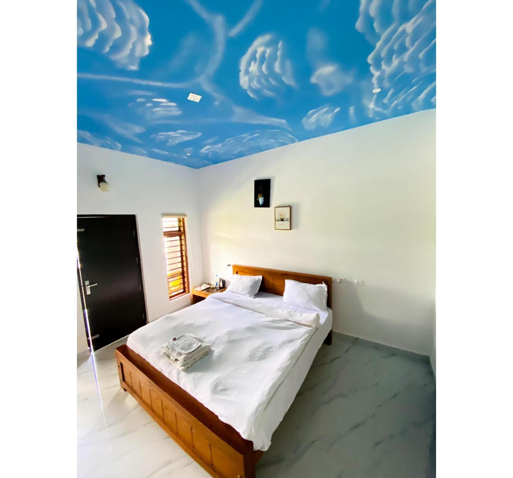 The Lavender Resort Waynad Vaduvanchal Esterno foto